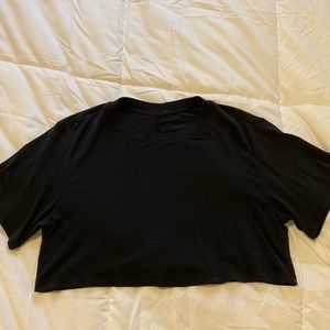 Black cropped Lulu Tee